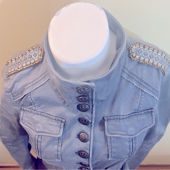 Free People Gray Military Style Cropped Jacket. Slight discoloration near pocket - Picture 3 of 12